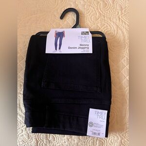 Time and Tru Black Jeggings